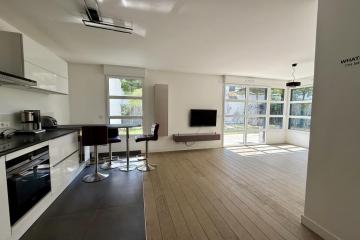 Rueil-Malmaison - appartement 2 chambres, jardin, cave, parking