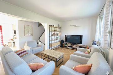 Rueil-Malmaison - maison 4/5 chambres, bureau, jardin, garage