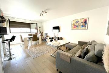 Levallois-Perret - appartement 70m2, 2 chambres, balcon, cave, parking